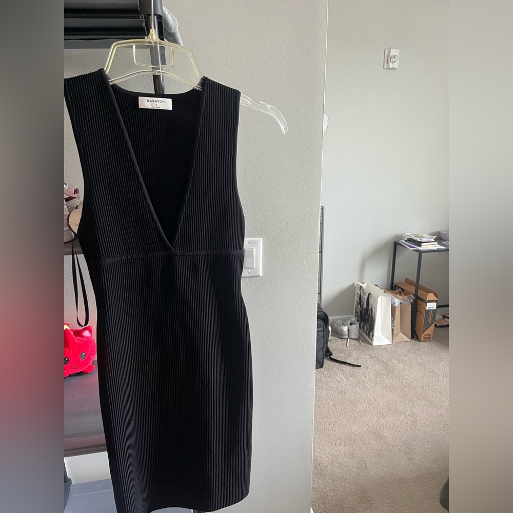 Aritzia Babaton
Sculpt Knit Dress